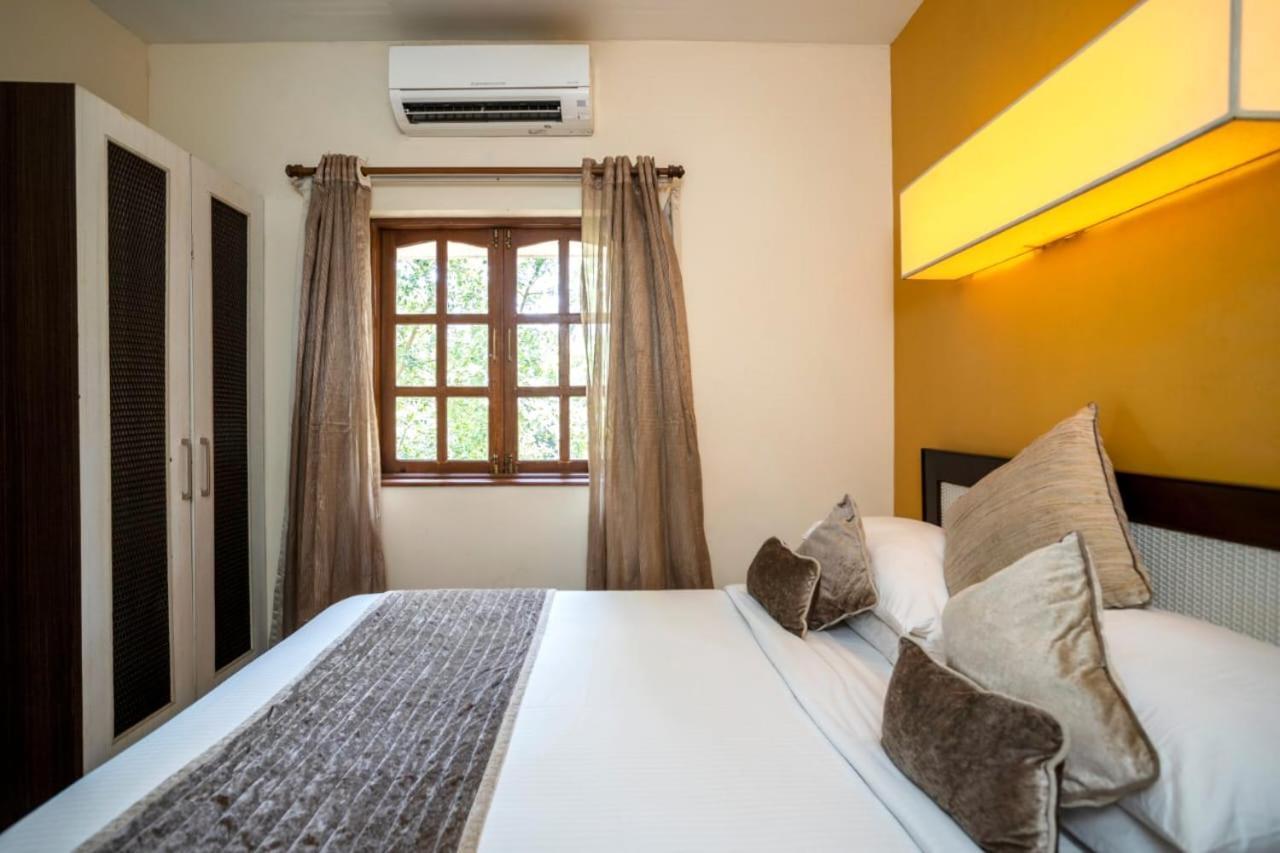 Holiday Goa Hotel Arpora Esterno foto